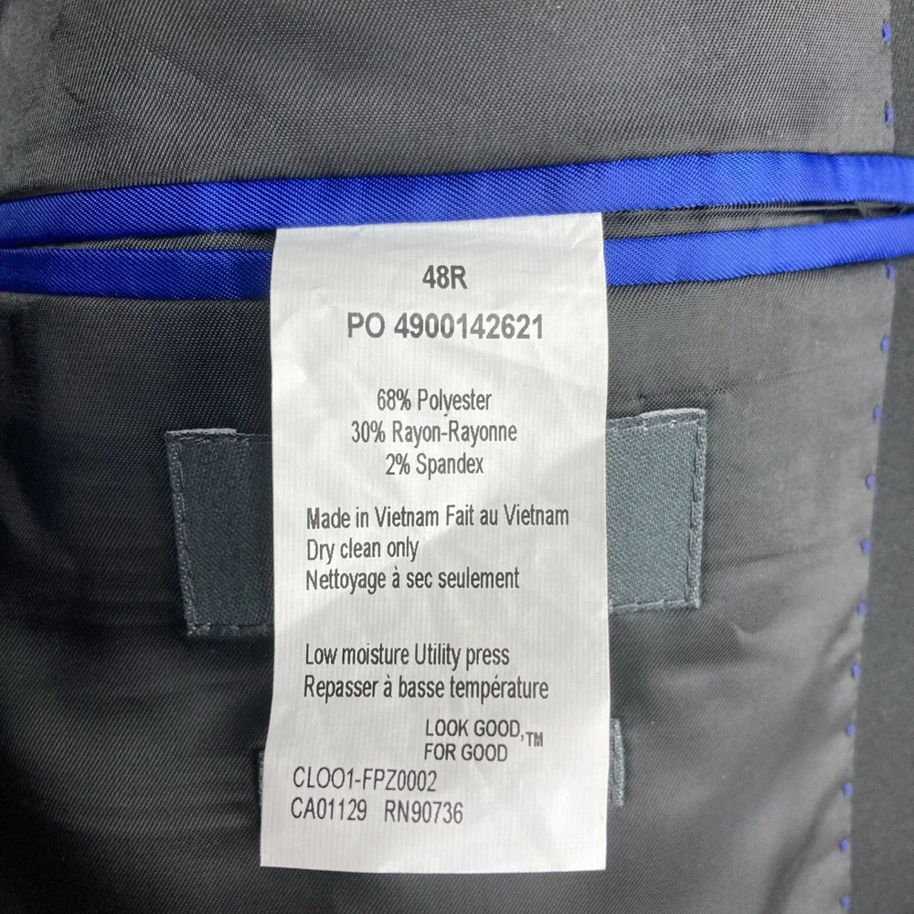 Kenneth Cole Reaction Mens 2-pc Suit Slim-Fit Suit Jacket 48R Pants 42Wx32LBlack